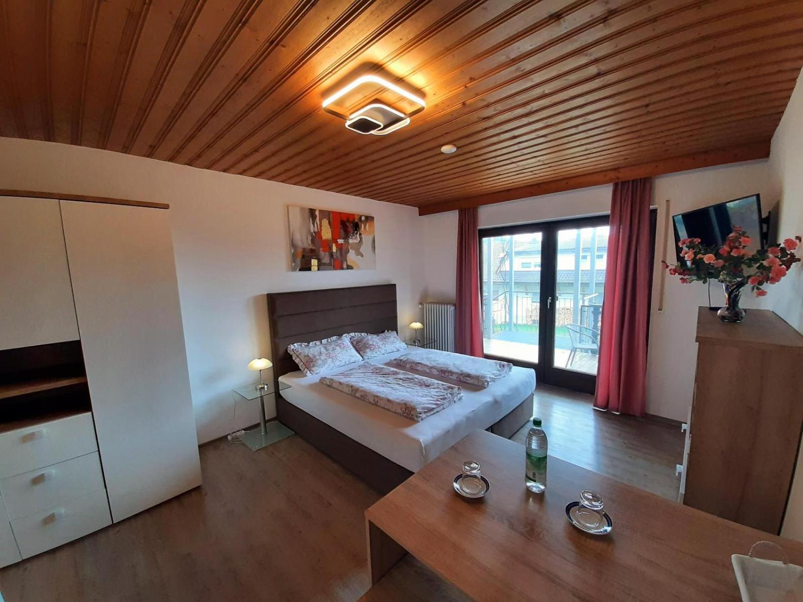 Haus Naturenergie 프라우에나우 외부 사진